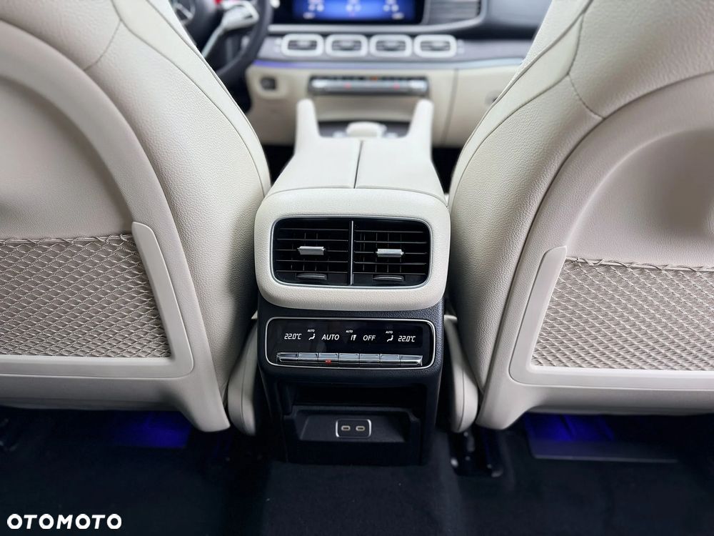 Mercedes-Benz GLE - 28