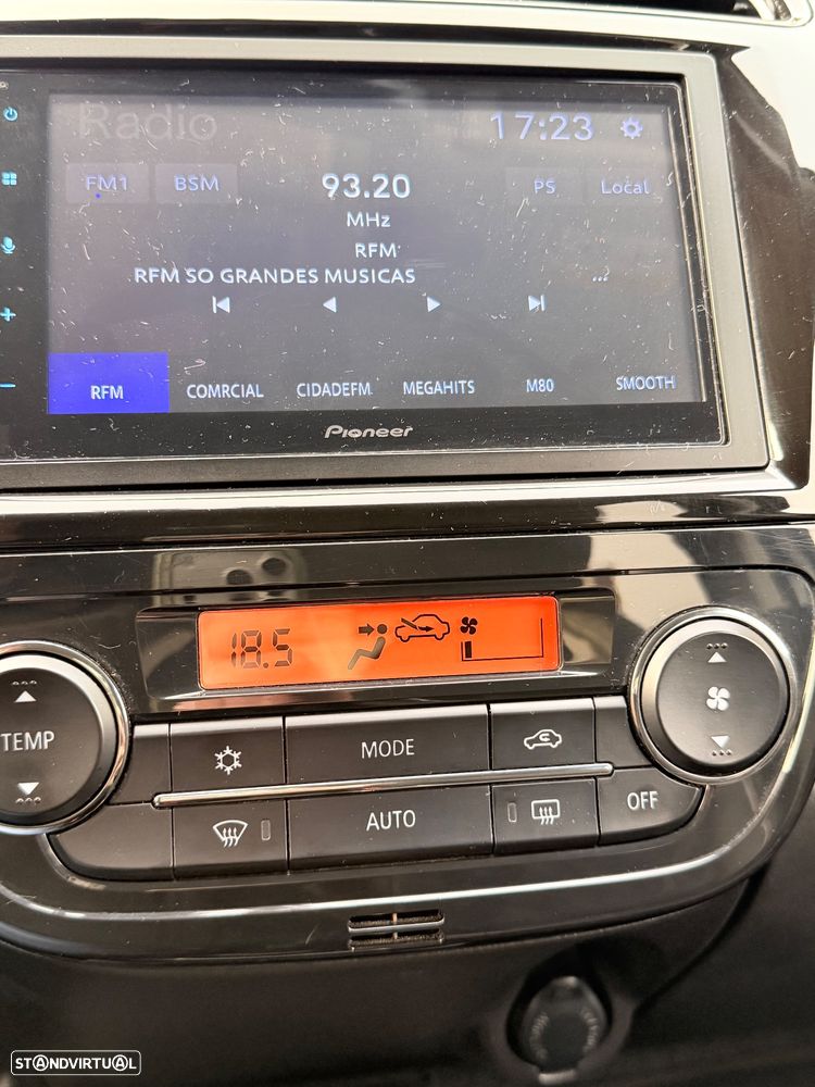 Mitsubishi Space Star 1.2 Connect Edition CVT - 15