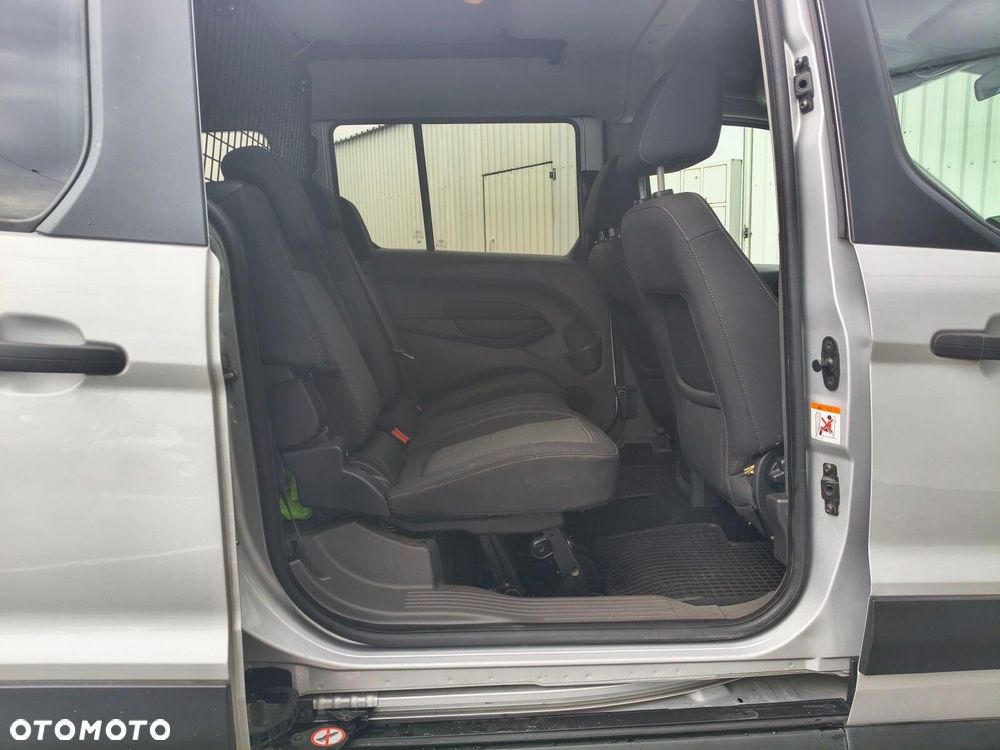 Ford Transit Connect - 16