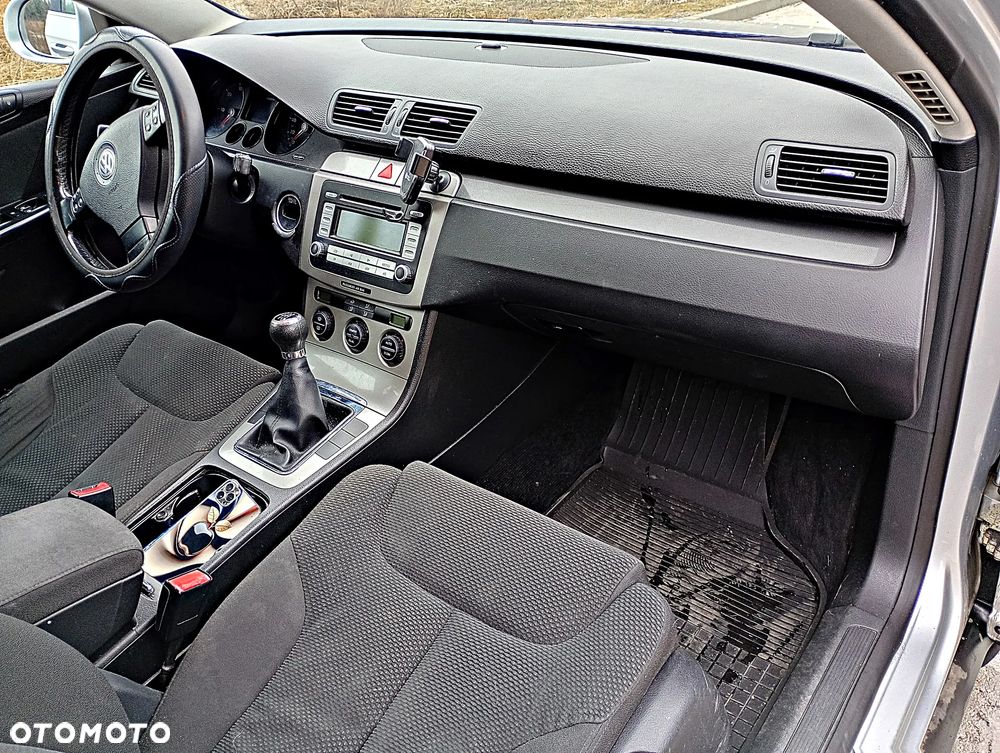 Volkswagen Passat 2.0 TDI DPF Comfortline - 10