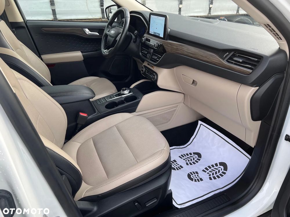 Ford Kuga 2.5 Duratec FHEV 4x4 TITANIUM - 9