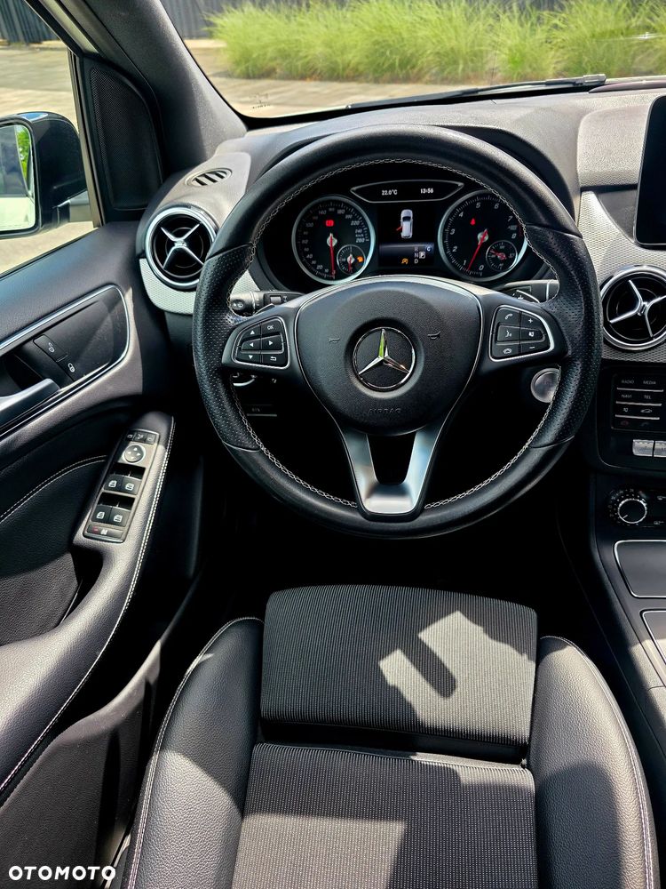 Mercedes-Benz Klasa B 200 7G-DCT Edition - 21