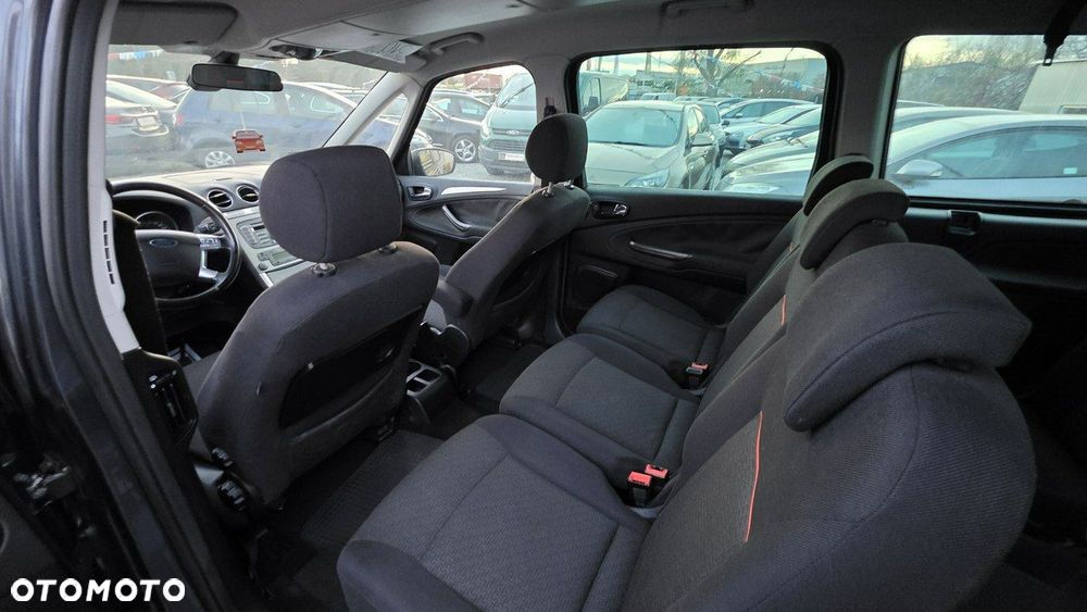 Ford Galaxy - 21