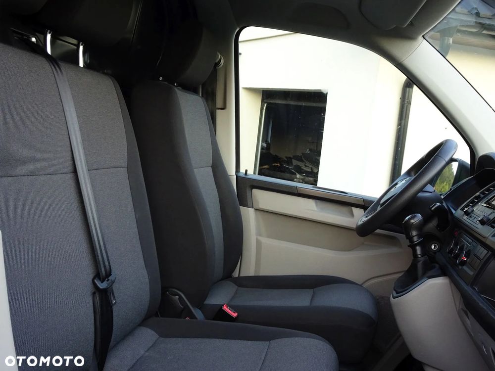 Volkswagen Transporter - 7