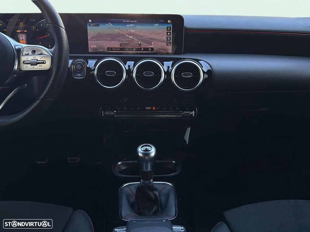 Mercedes-Benz A 200 AMG Line - 10