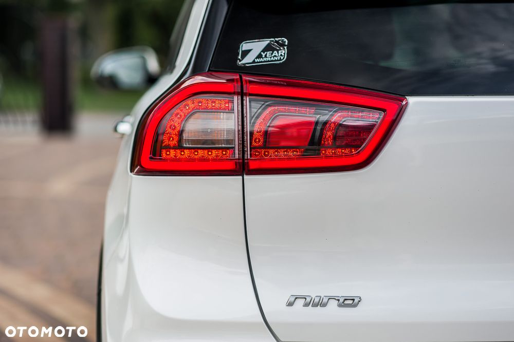 Kia Niro 1.6 GDI Hybrid L - 9