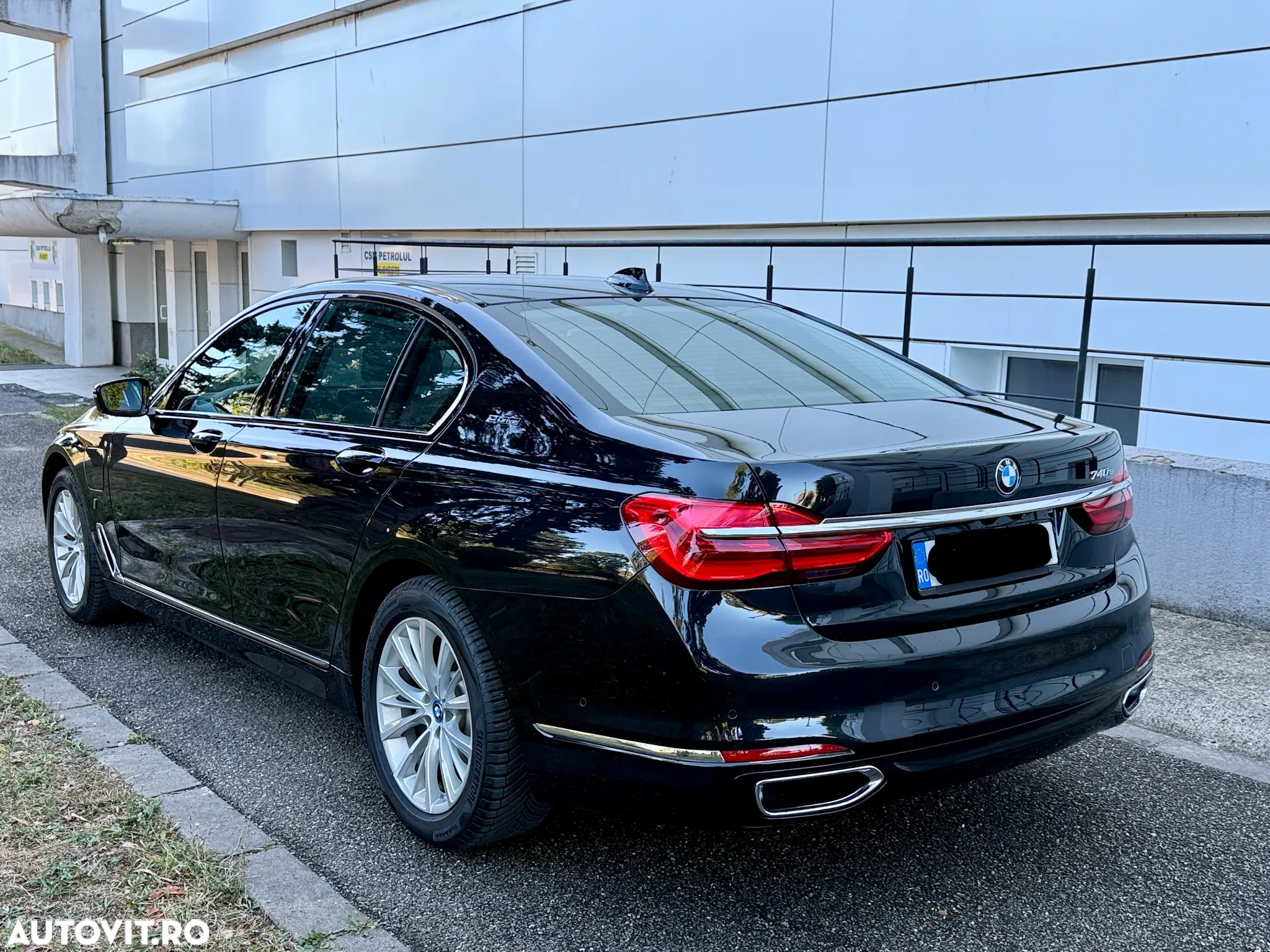 BMW Seria 7 - 12