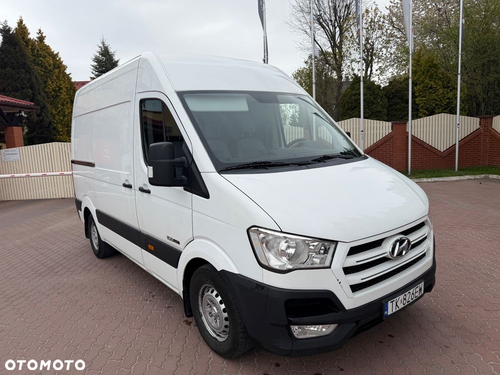 Hyundai H350 - 1