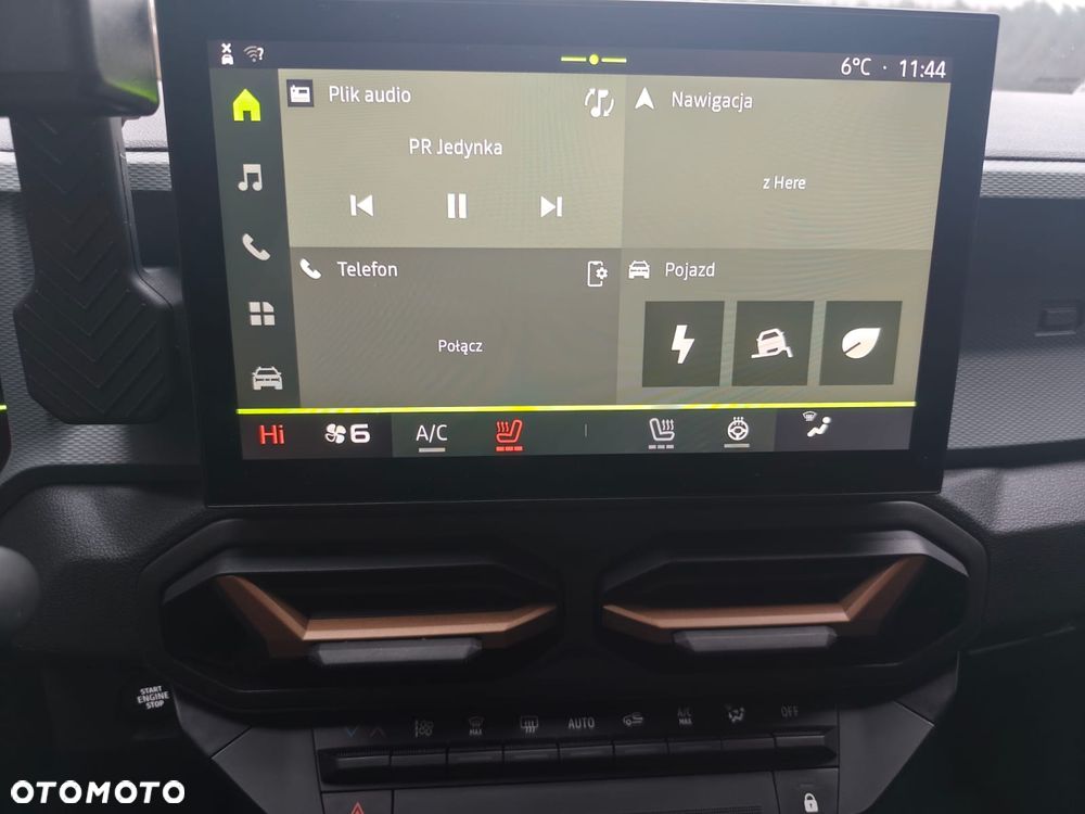 Dacia Duster 1.6 Full Hybrid 140 Extreme MMT - 4