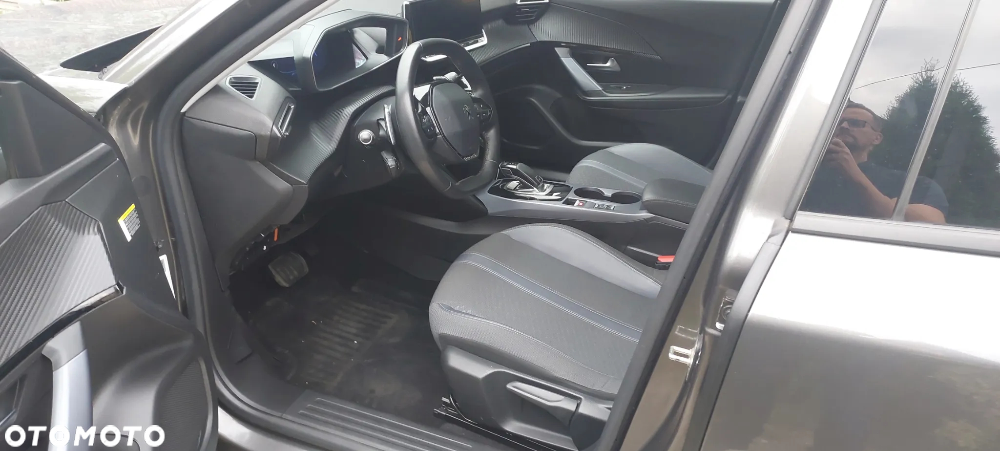 Peugeot 2008 PureTech 130 Stop&Start EAT6 Allure - 9