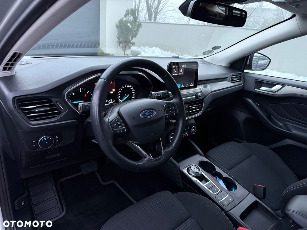 Ford Focus 2.0 EcoBlue Start-Stopp-System TITANIUM - 21