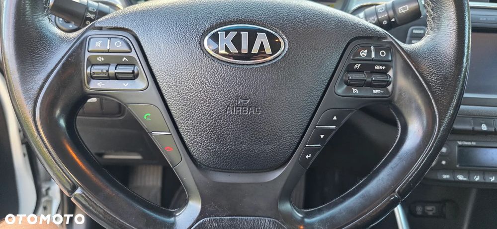 Kia Ceed 1.6 CRDi L Business Line DCT - 14
