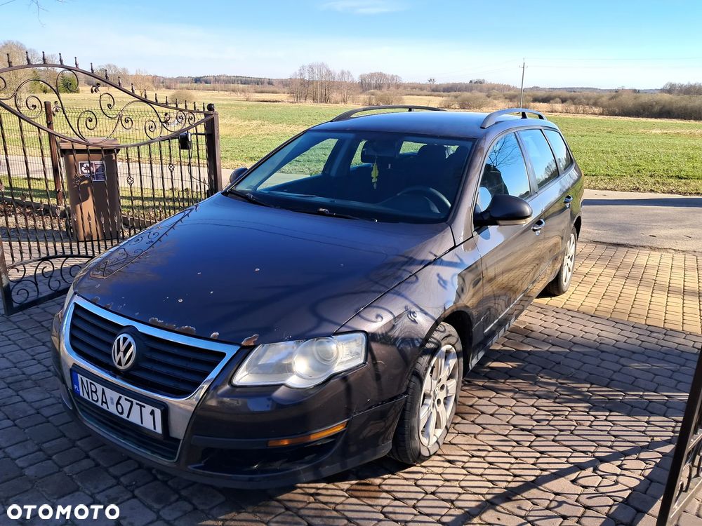 Volkswagen Passat - 4