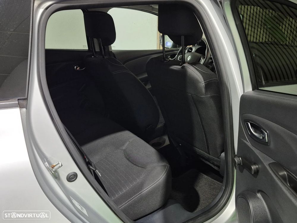 Renault Clio Sport Tourer 0.9 TCe Limited - 13