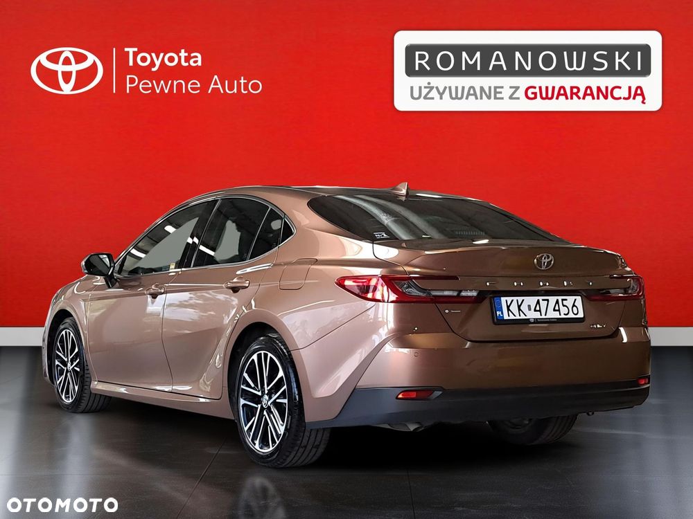 Toyota Camry - 8