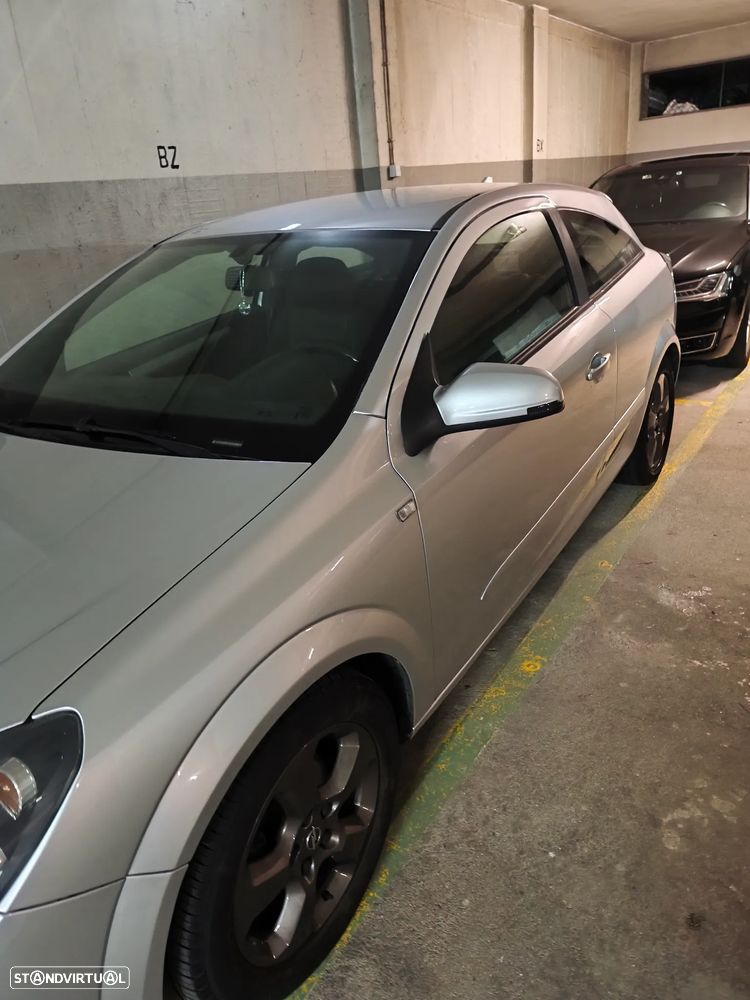 Opel Astra GTC 1.7 CDTI - 4