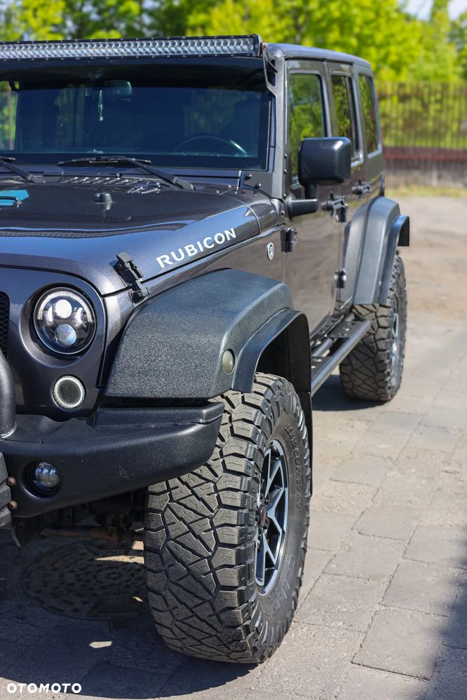 Jeep Wrangler - 8