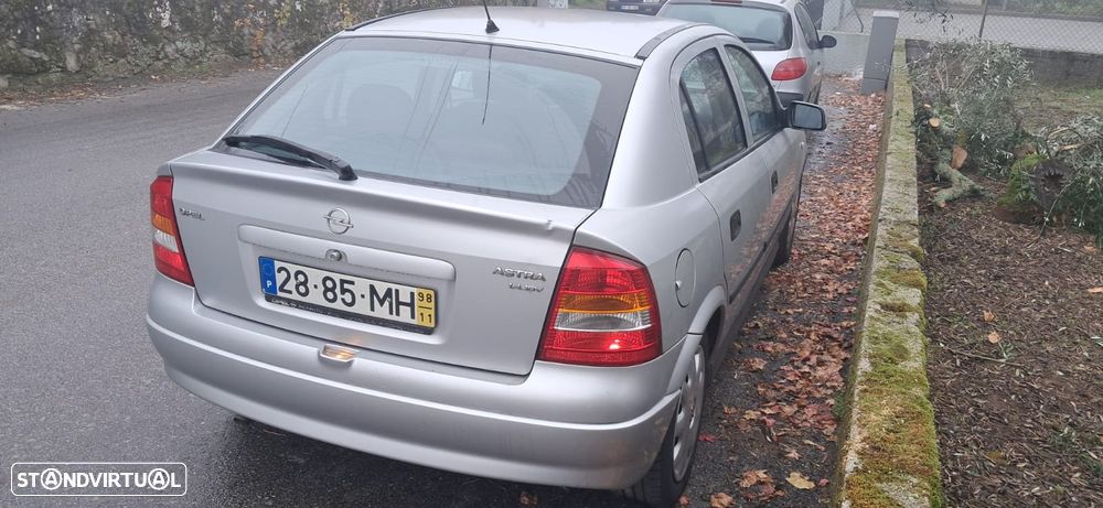 Opel Astra 1.4 Club - 3