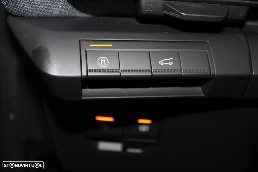 Renault Scénic 220 Long Range Techno — fotografia 17