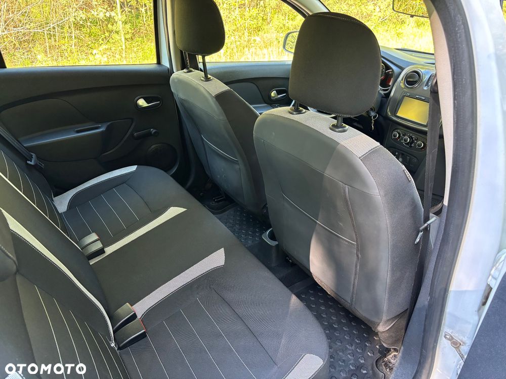 Dacia Sandero Stepway dCi 90 (S&S) Essential - 4