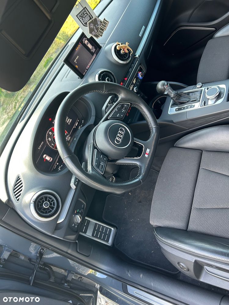 Audi A3 Sportback 2.0 TDI (clean diesel) quattro S tronic S line Sportpaket - 13