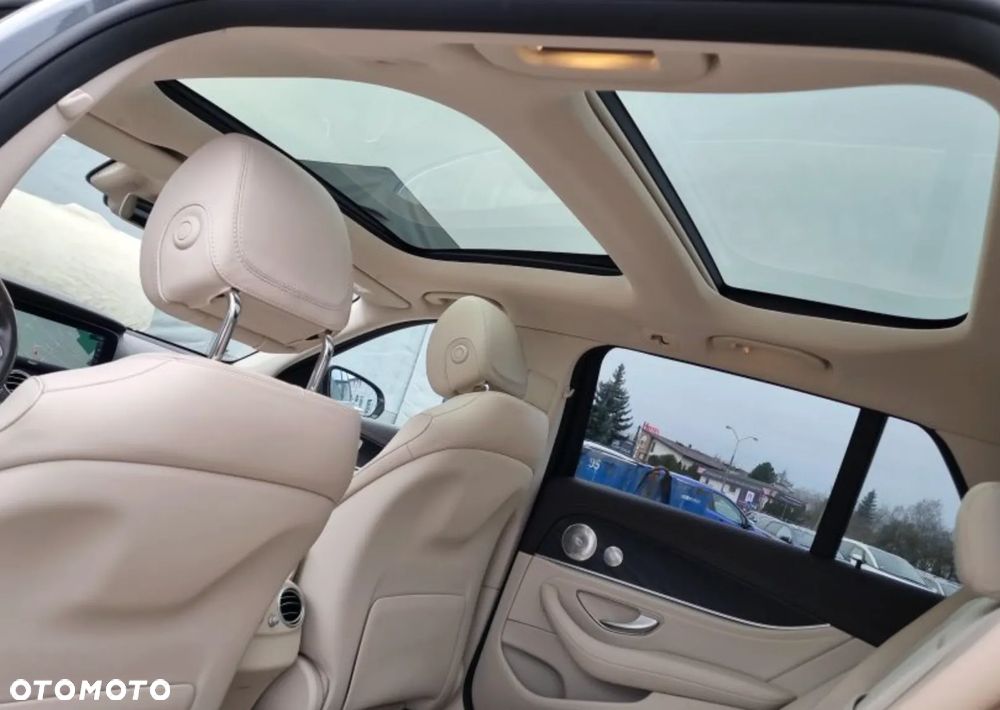 Mercedes-Benz Klasa E 300 de Exclusive - 8