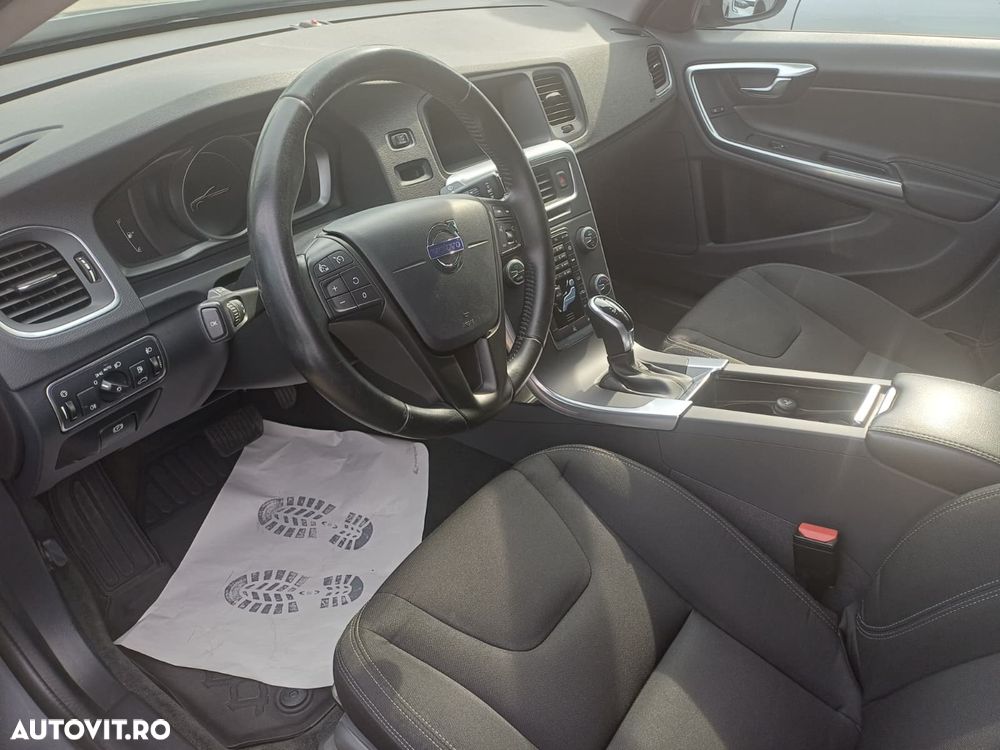 Volvo S60 D2 Basic - 2