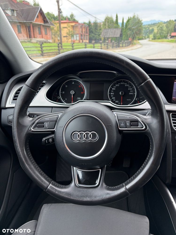 Audi A4 Avant 2.0 TDI DPF Ambiente - 12