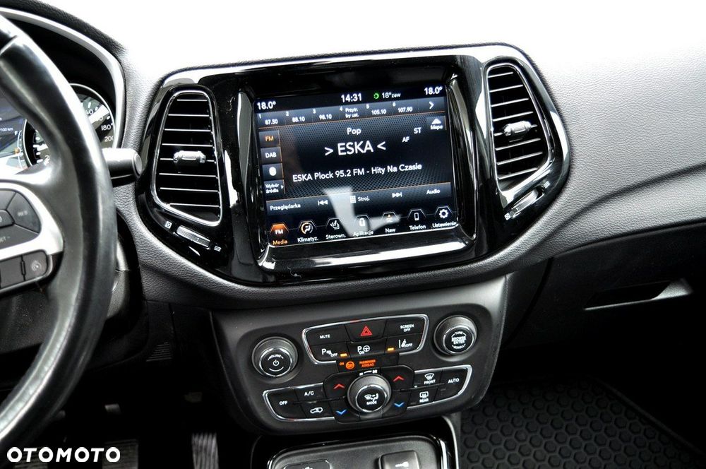 Jeep Compass 1.4 TMair Limited FWD S&S - 33