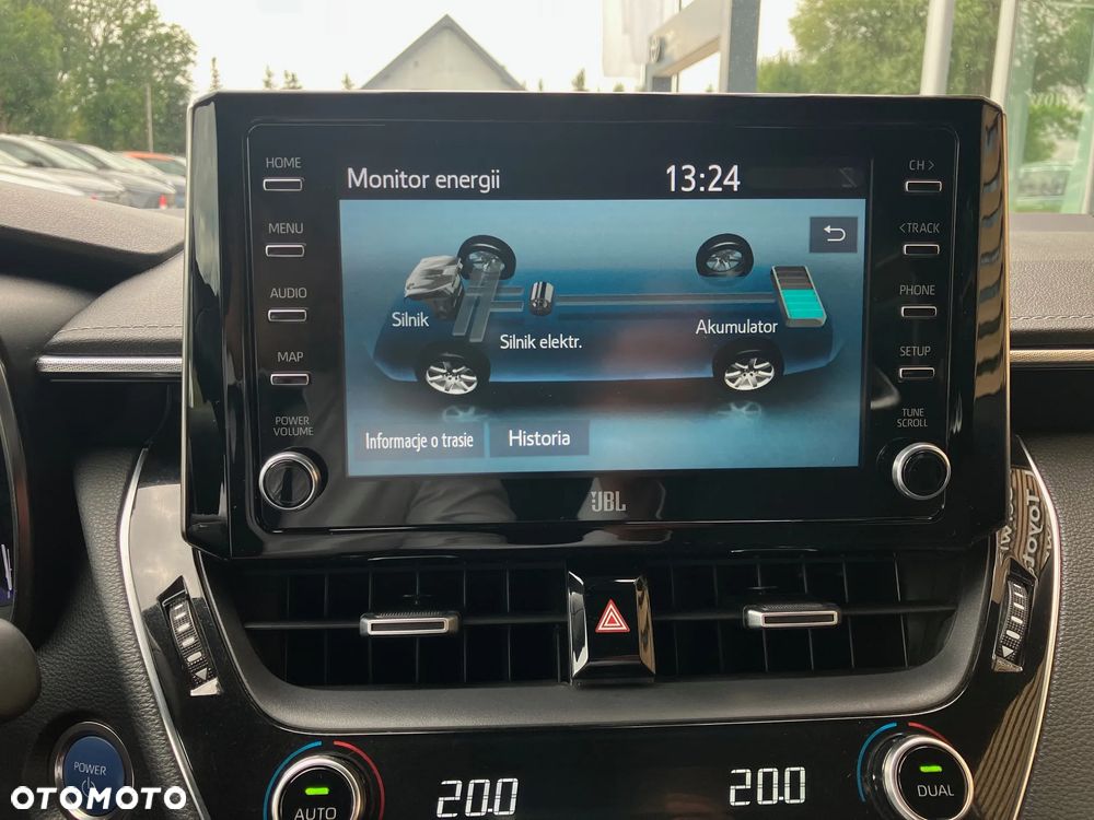 Toyota Corolla 2.0 Hybrid Executive - 29