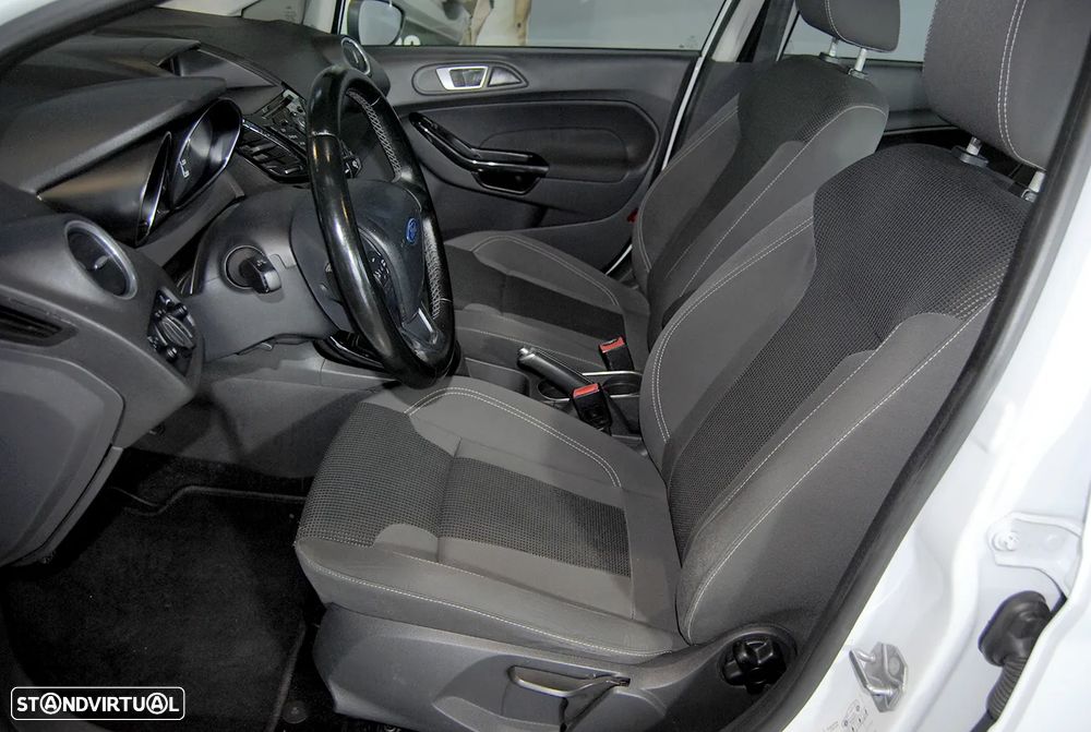 Ford Fiesta 1.5 TDCi Titanium - 15