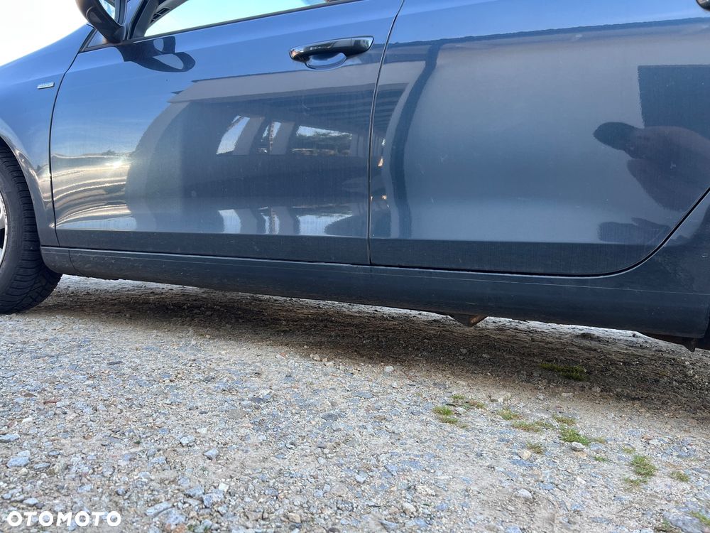Volkswagen Golf - 10