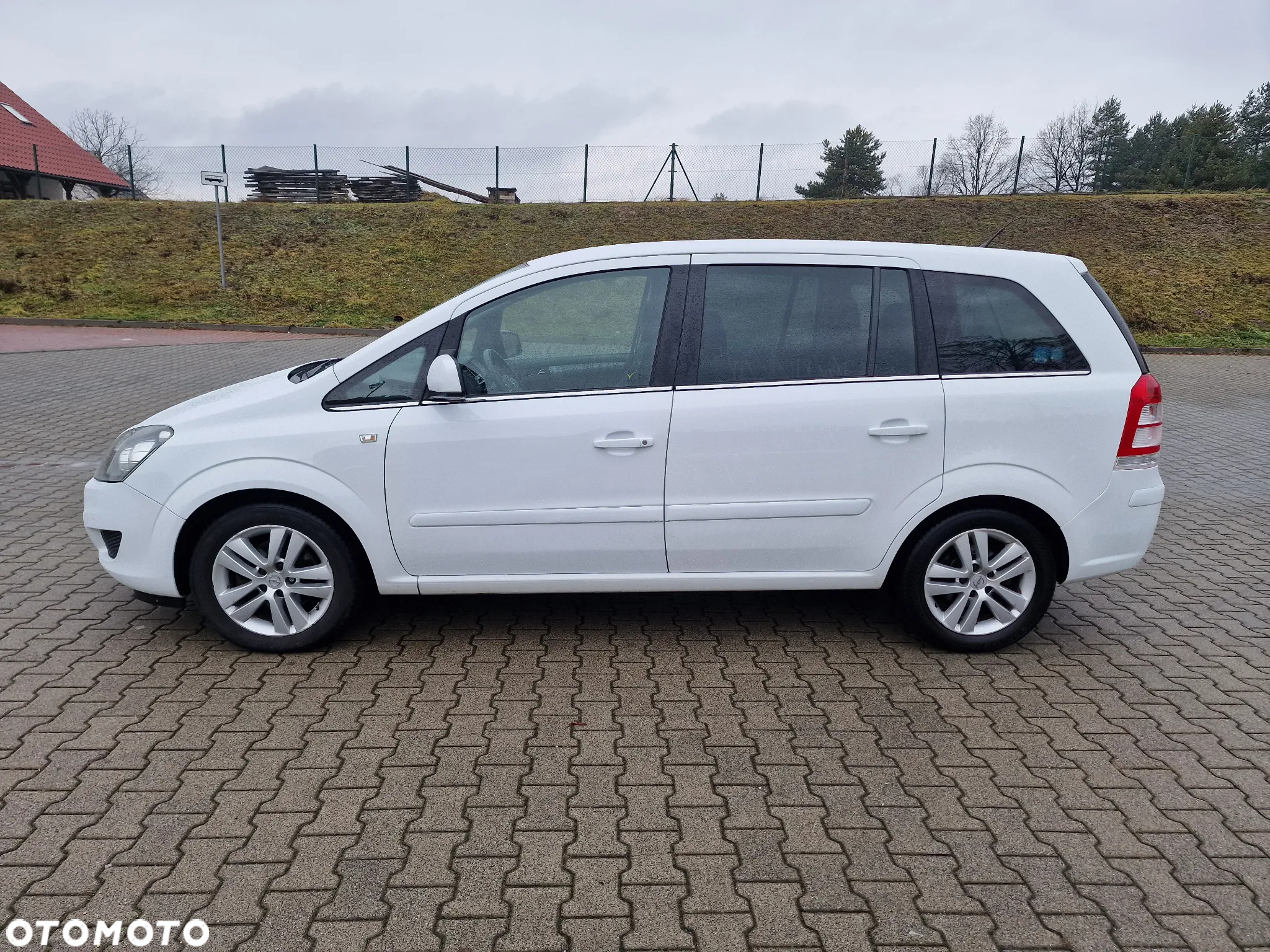 Opel Zafira 1.8 Cosmo - 4
