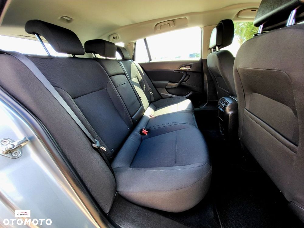 Opel Insignia - 8