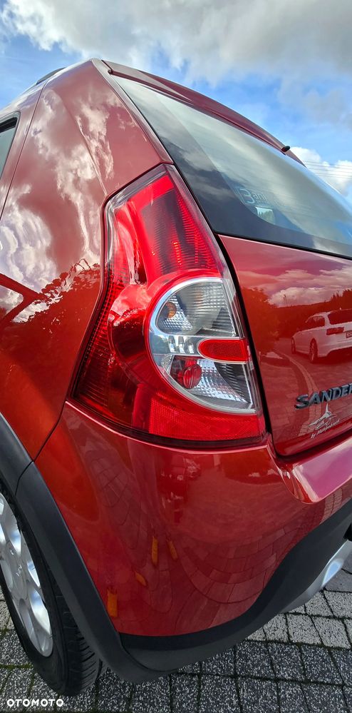 Dacia Sandero Stepway 1.6 - 24