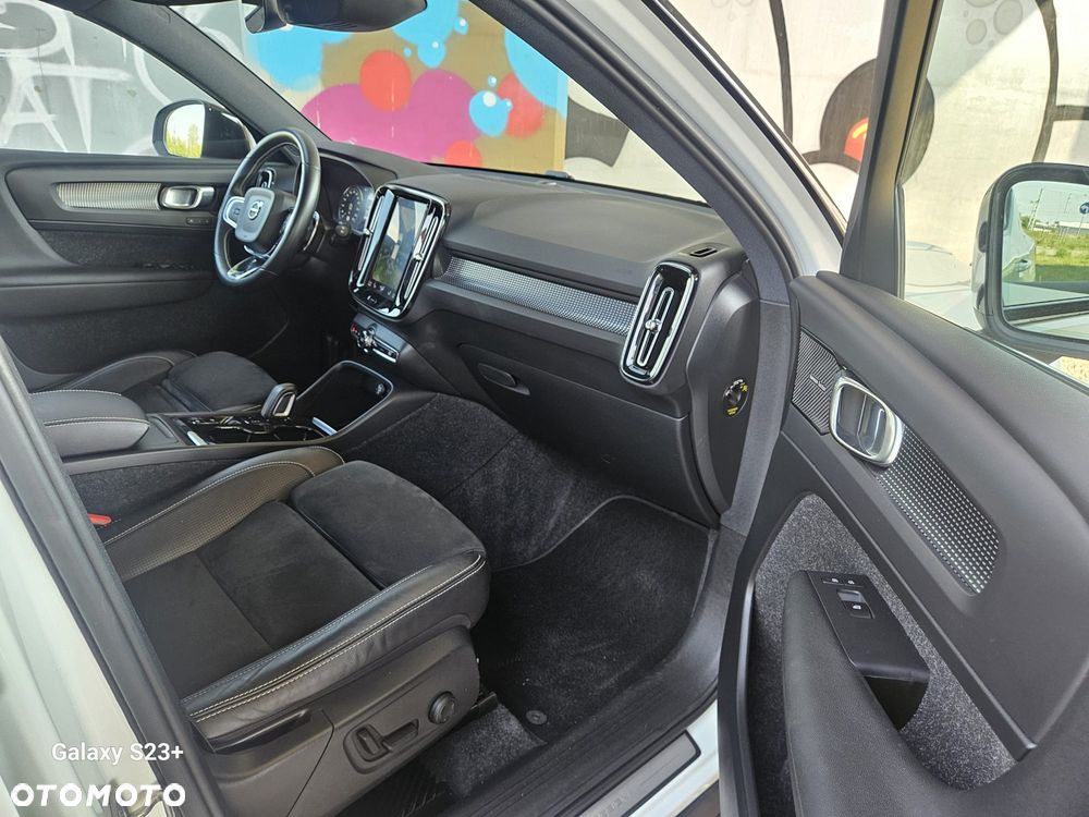 Volvo XC 40 T5 AWD R-Design - 17