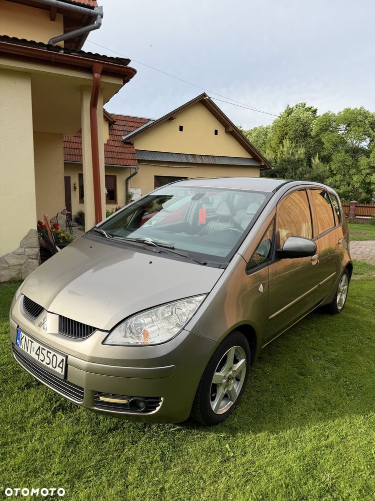 Mitsubishi Colt - 1