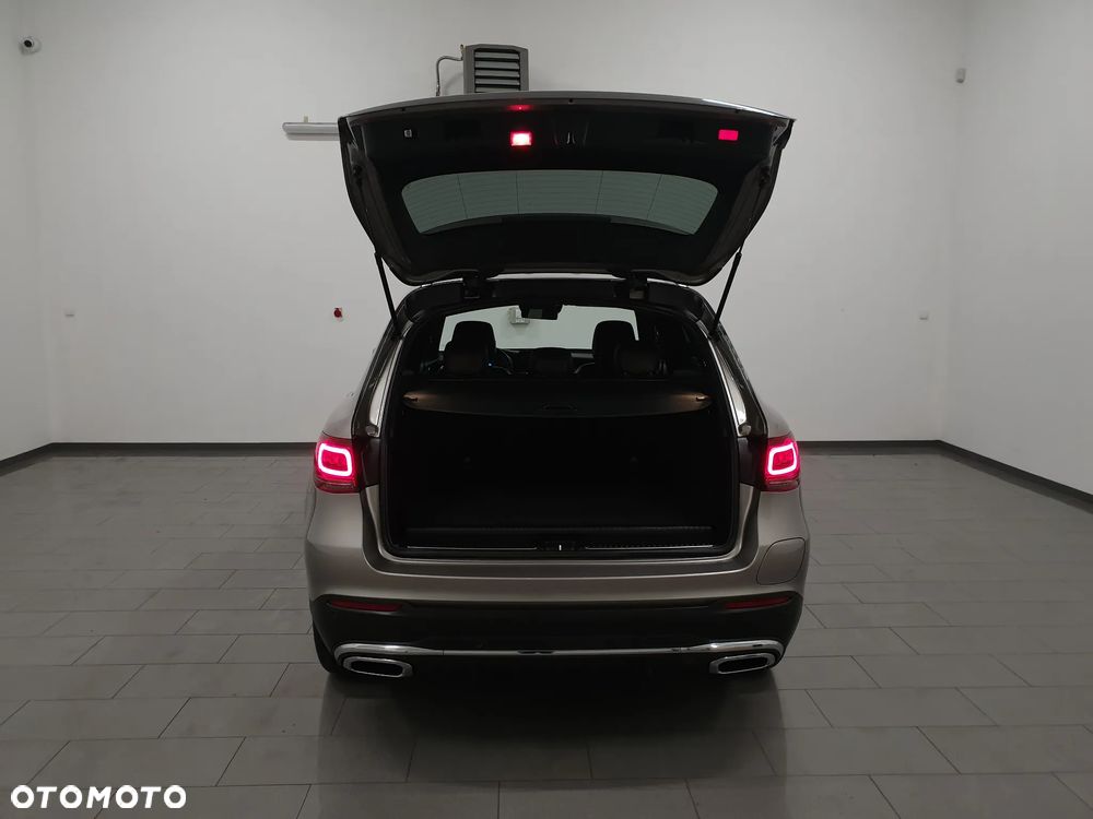 Mercedes-Benz GLC 300 de 4Matic 9G-TRONIC AMG Line Plus - 6