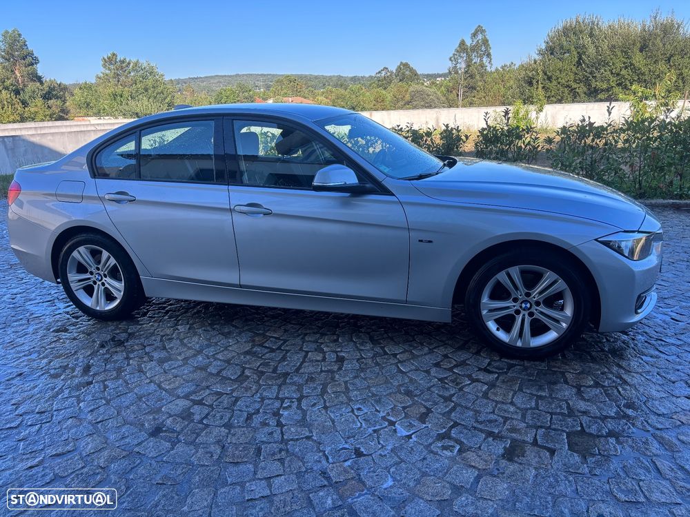 BMW 318 2014 photo 2