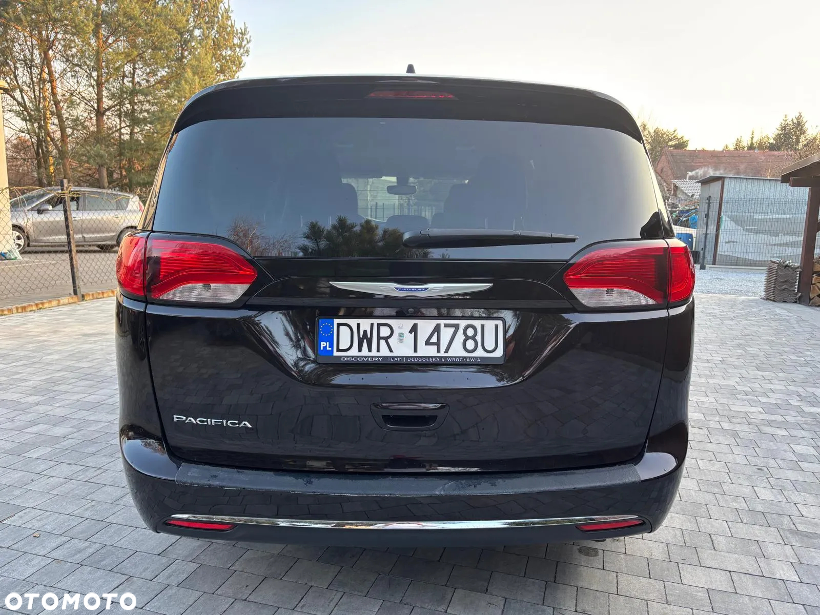 Chrysler Pacifica - 6