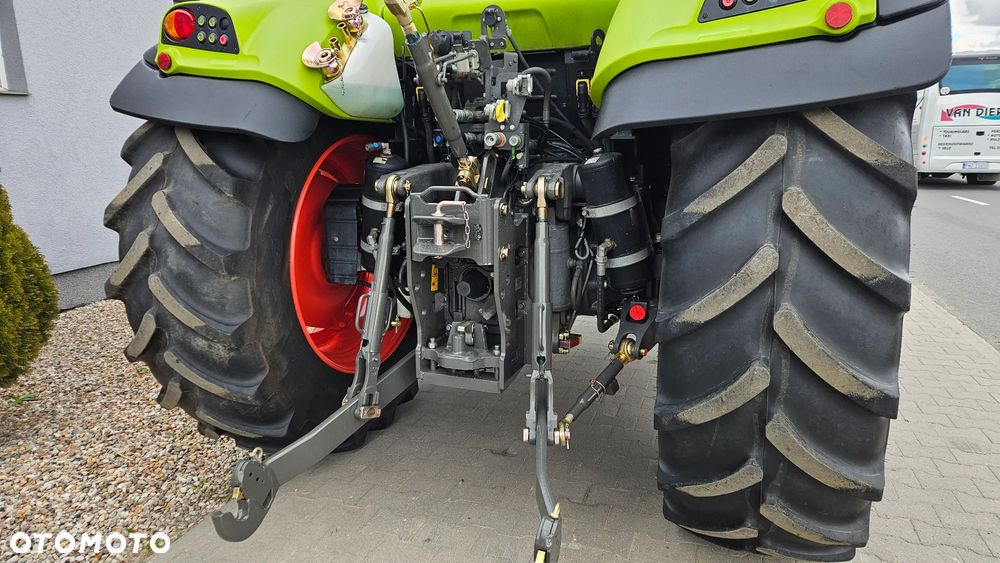 Claas Arion 440 - 11