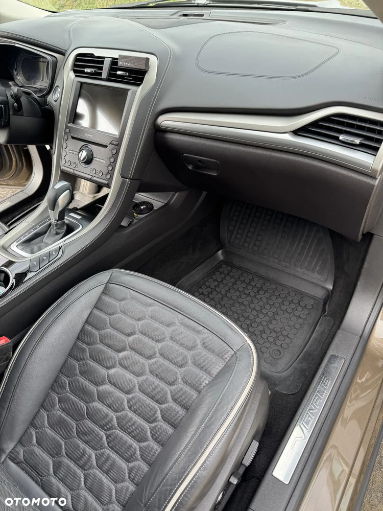 Ford Mondeo 2.0 TDCi STart-Stopp PowerShift-Aut Vignale - 11