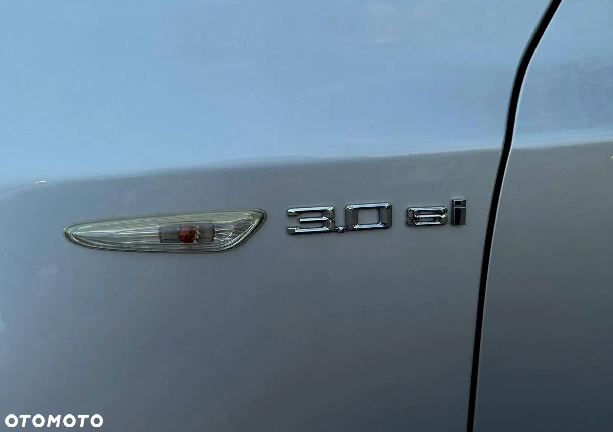 BMW X3 3.0si - 33