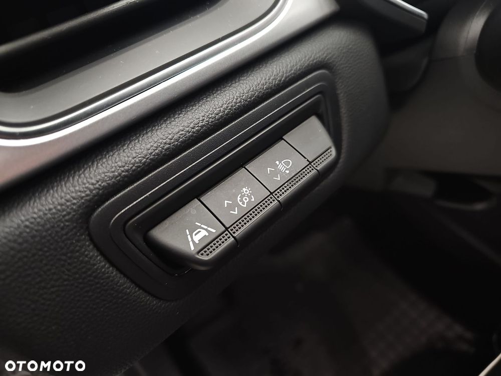 Renault Captur 1.3 TCe mHEV Techno EDC - 12