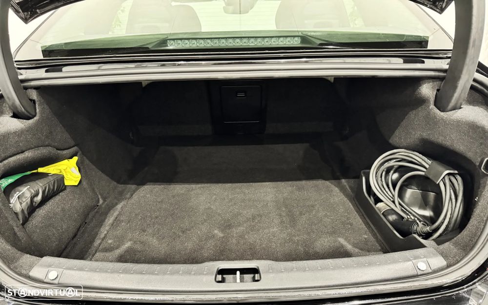 Volvo S90 2.0 T8 Momentum AWD Geartronic - 27