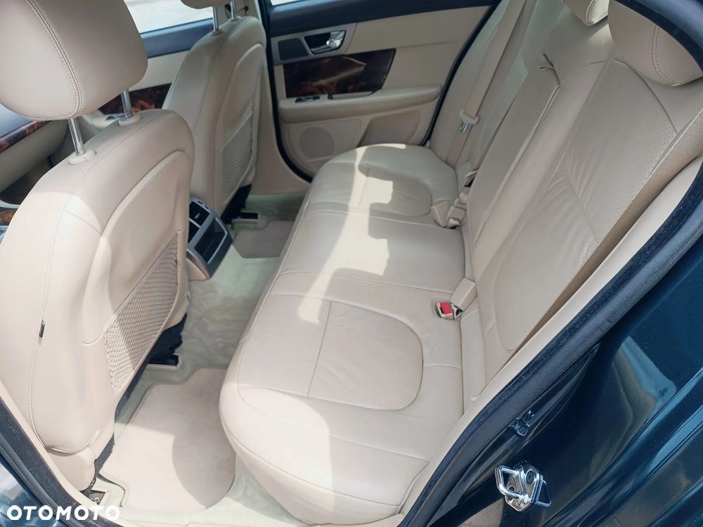 Jaguar XF 3.0 V6 S Premium Luxury - 14