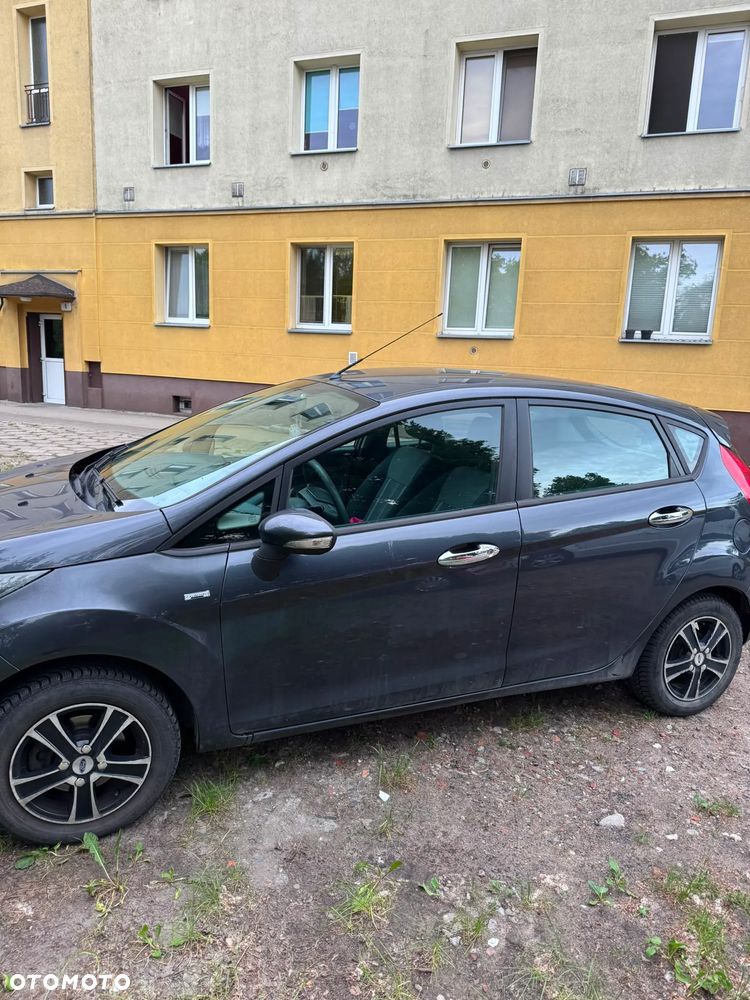 Ford Fiesta 1.25 Ambiente - 3