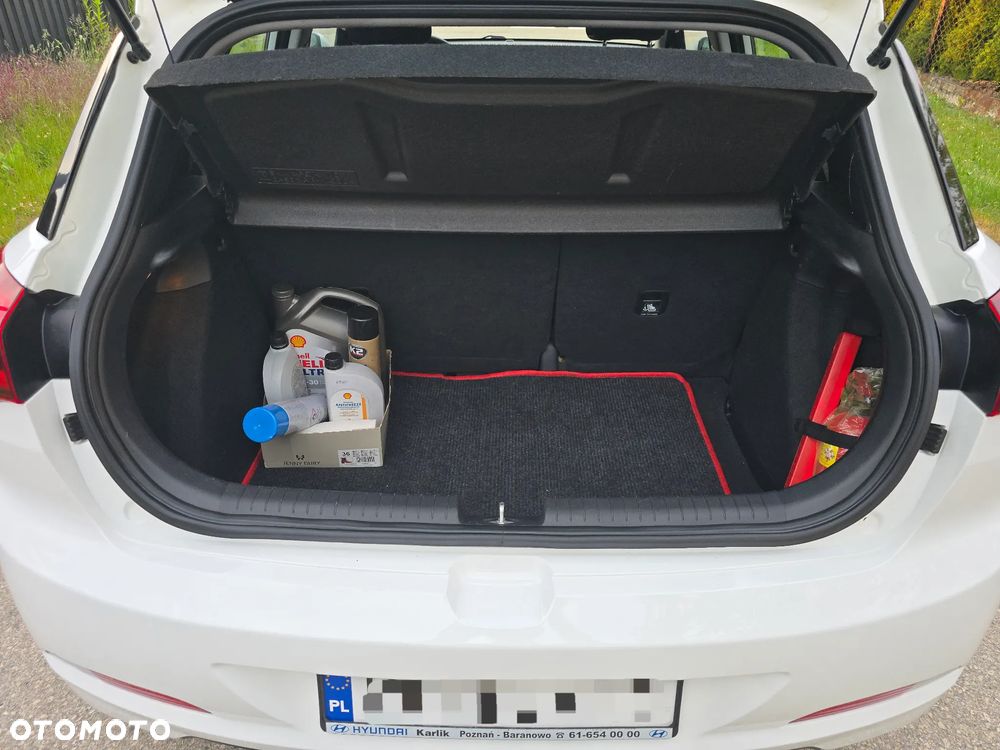Hyundai i20 - 16