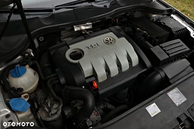 Volkswagen Passat 2.0 TDI Comfortline - 30