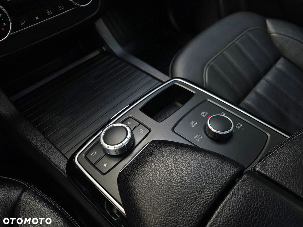 Mercedes-Benz GLE 250 d 4-Matic - 25